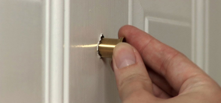 peephole door repair in Fort Lauderdale